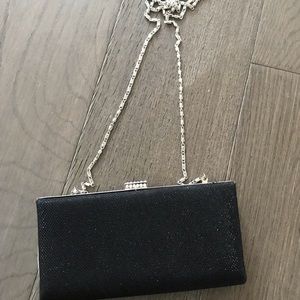 Black clutch